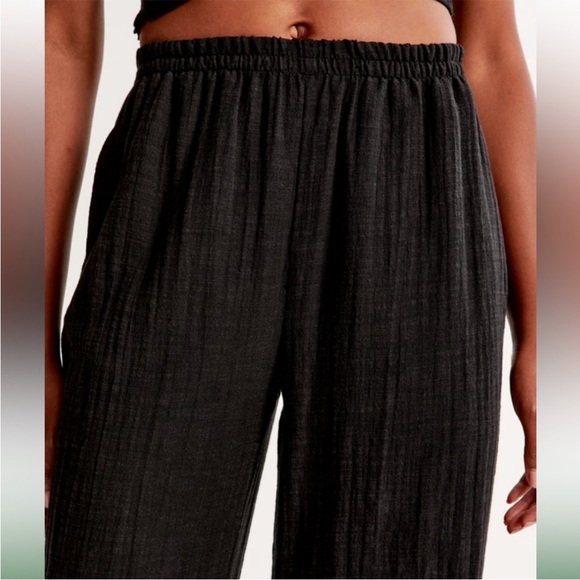 Abercrombie Crinkle Textured Wide Leg Pant - Picture 4 of 6